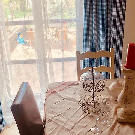 Stylovy Historicky Apartman Se Zahradou V Srdci Moravy Pobliz Kromerize A Olomouce Apartament Kojetín